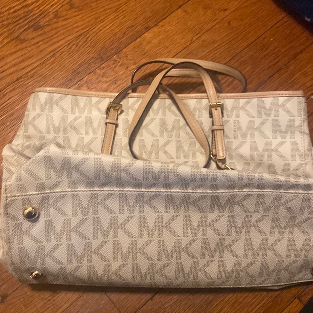 Micheal Kors Bag